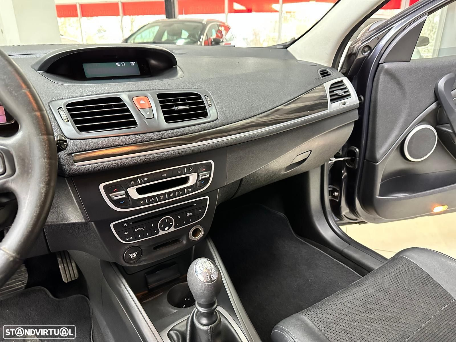 Renault Megane Coupe 1.5 dCi - 21