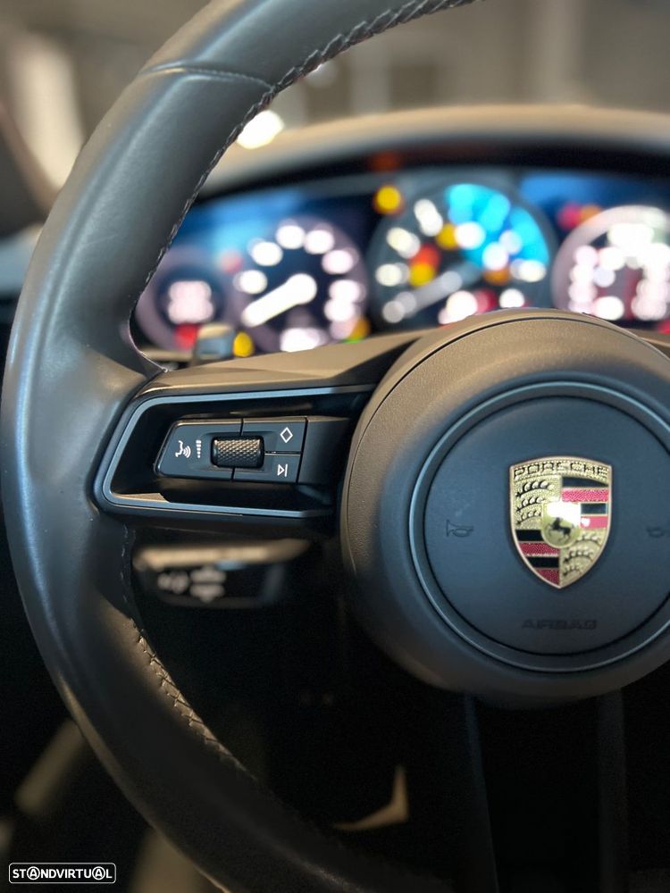 Porsche 911 (992) Carrera PDK - 35