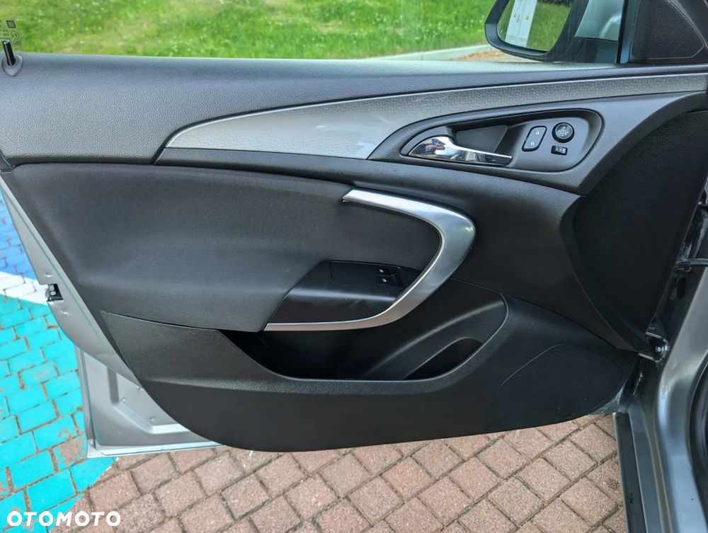 Opel Insignia 1.4 Turbo Sports Tourer ecoFLEXStart/Stop Business Edition - 17