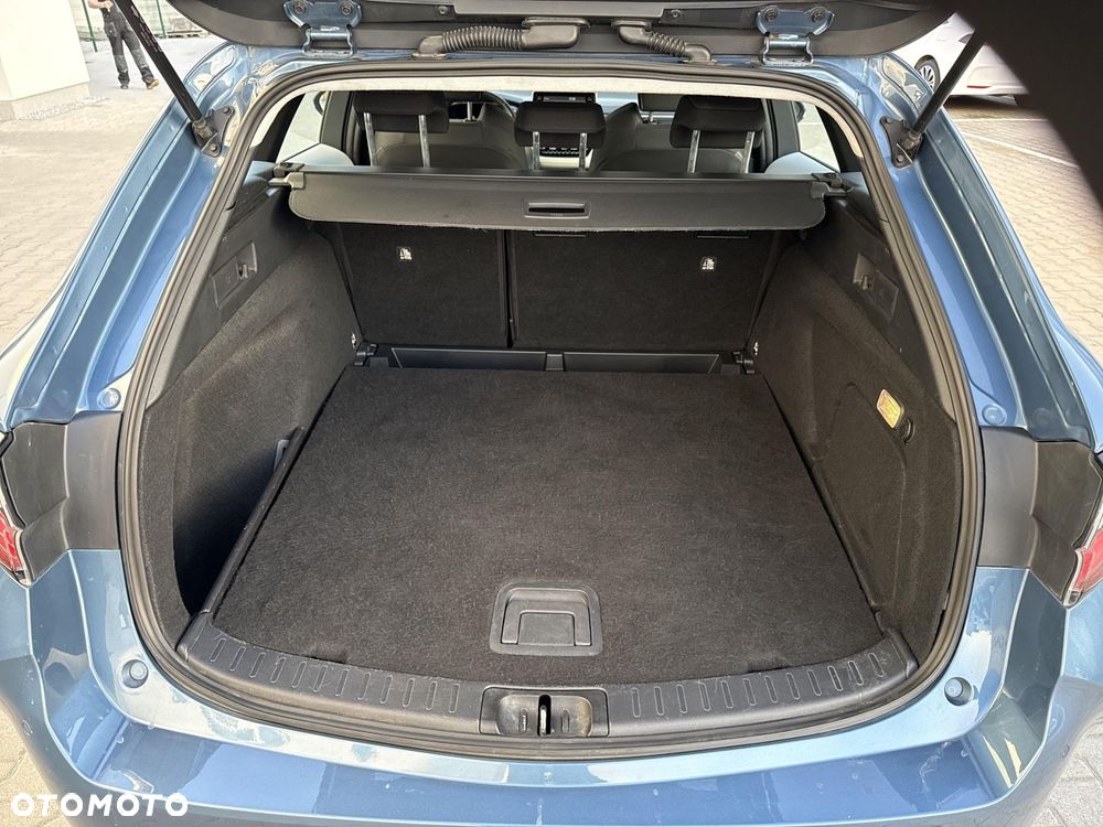 Toyota Corolla 2.0 Hybrid Comfort - 11