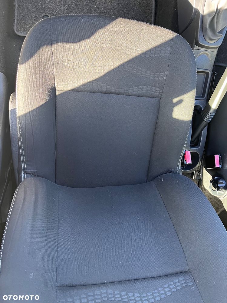 Dacia Sandero 1.6 MPI Stepway - 12