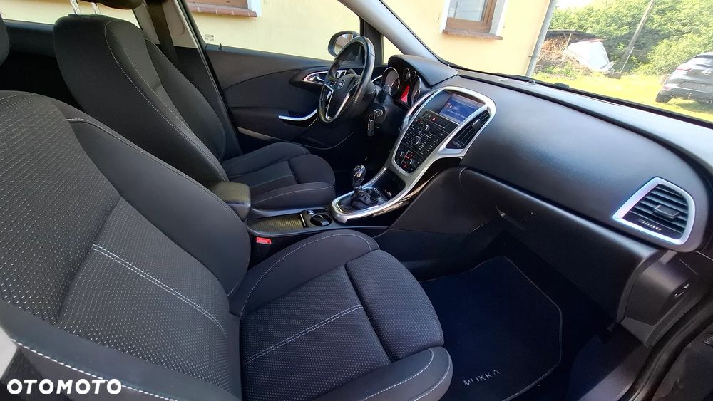 Opel Astra 1.4 T Cosmo S&S - 27