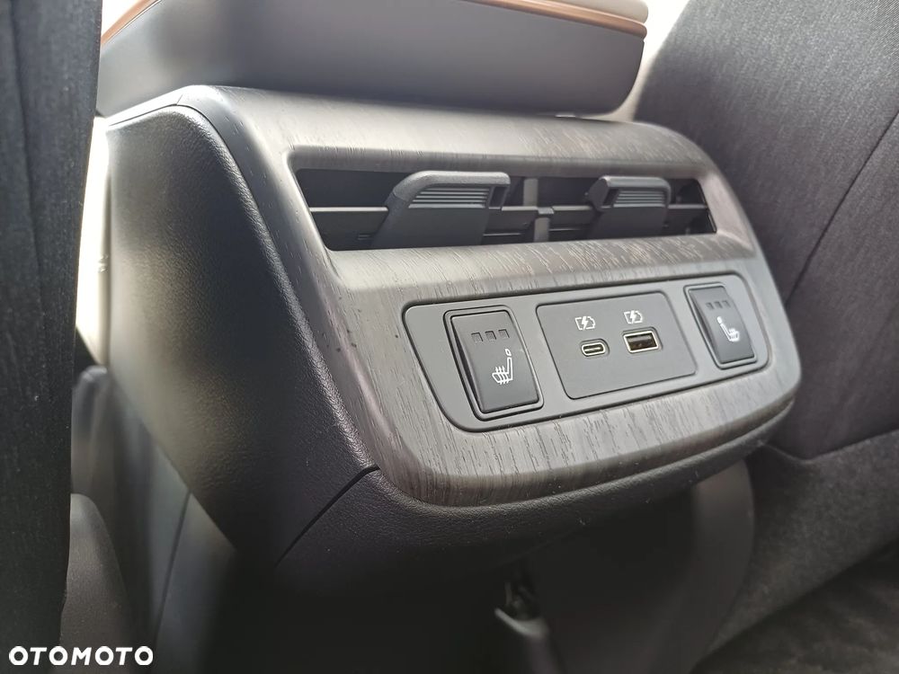Nissan Ariya 87kWh E-4orce Evolve - 16
