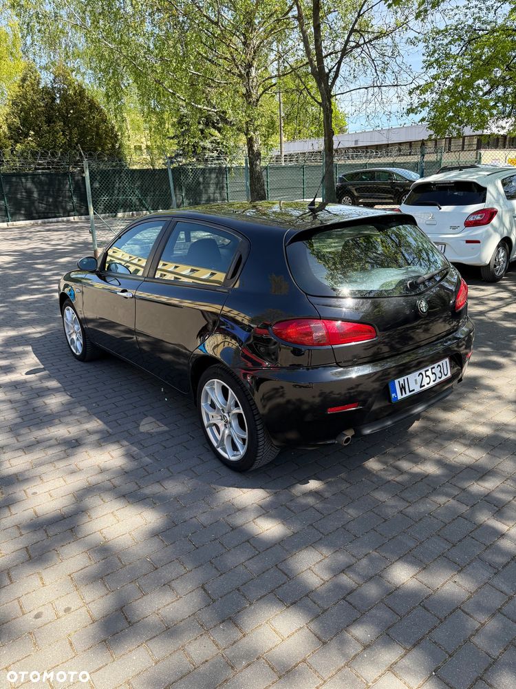 Alfa Romeo 147 - 7