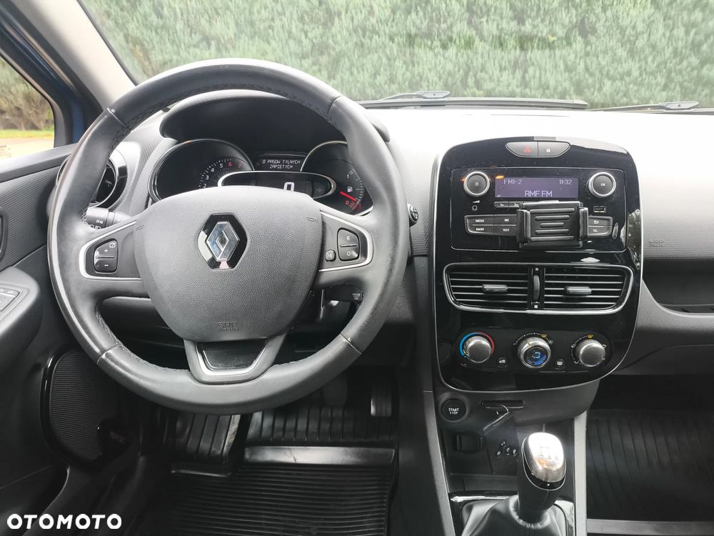 Renault Clio 1.2 16V Life - 23