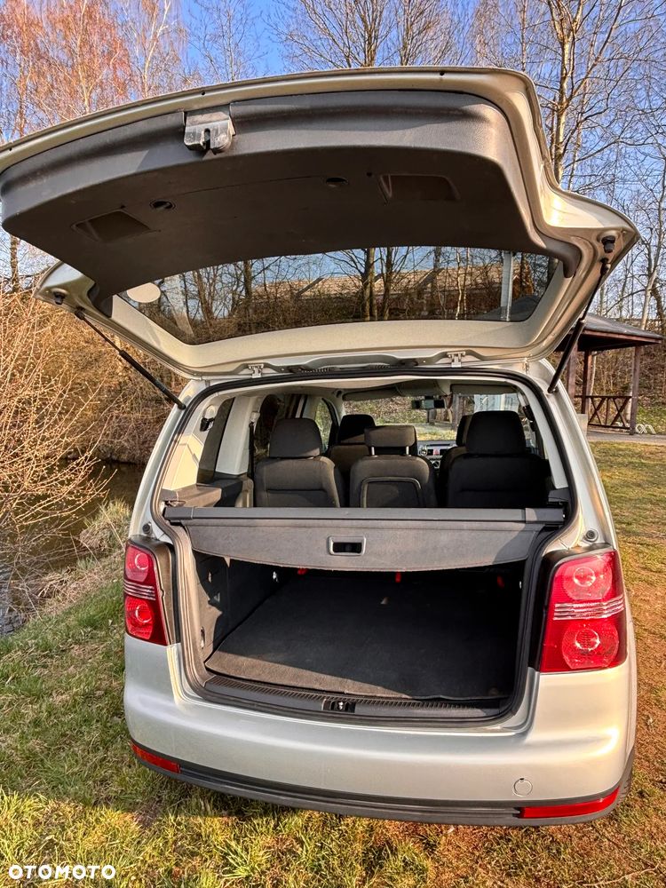 Volkswagen Touran 1.9 TDI Trendline - 3