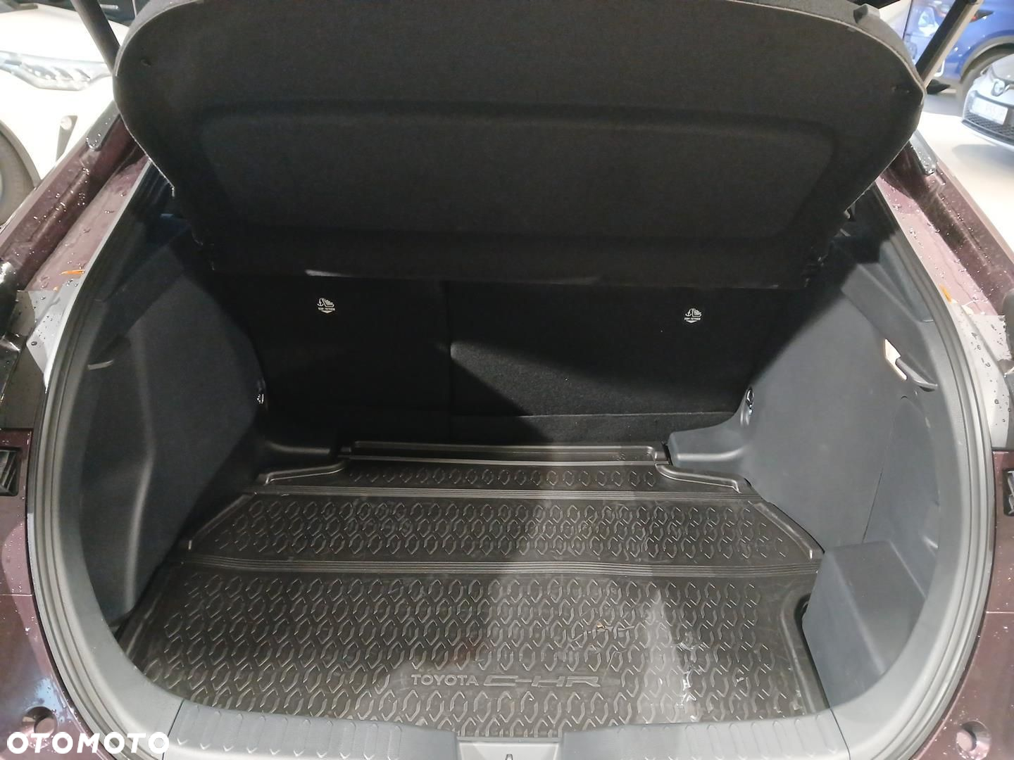 Toyota C-HR - 11