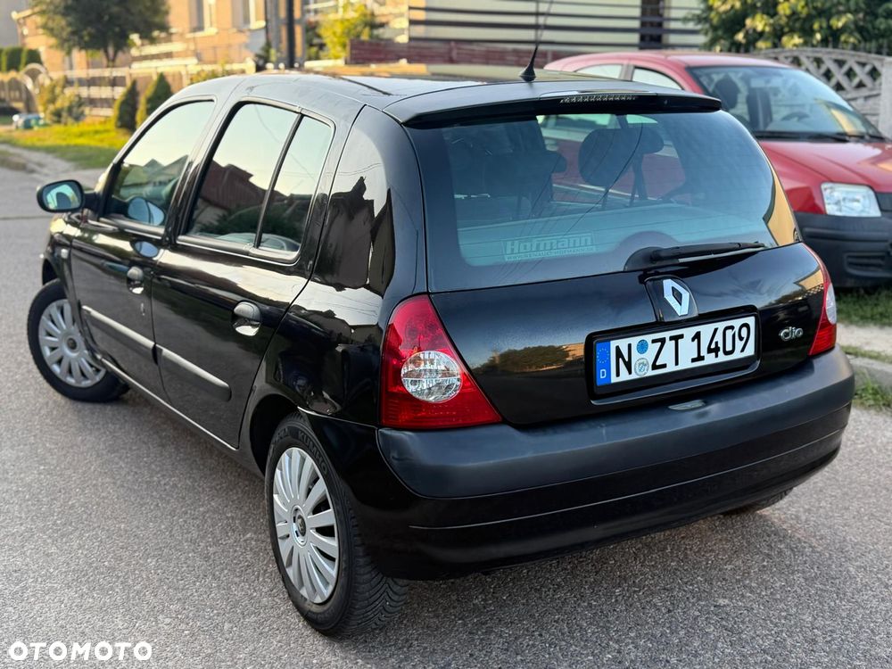 Renault Clio 1.2 16V Emotion - 4