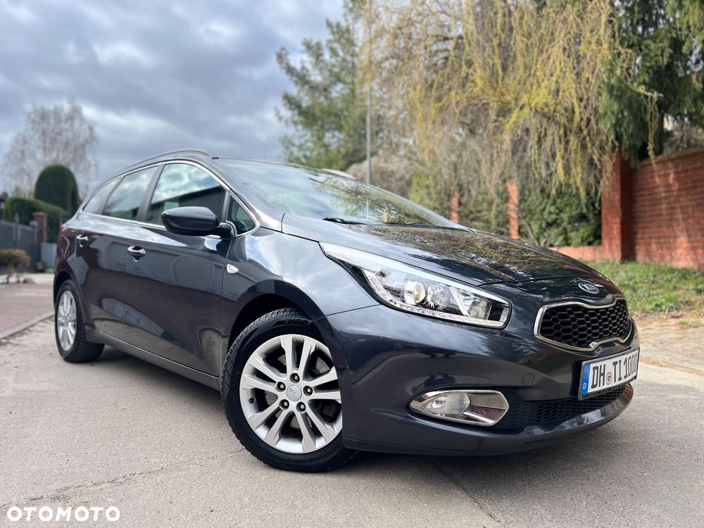 Kia Ceed - 1