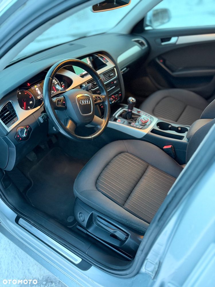 Audi A4 Avant 2.0 TDI DPF Ambiente - 10