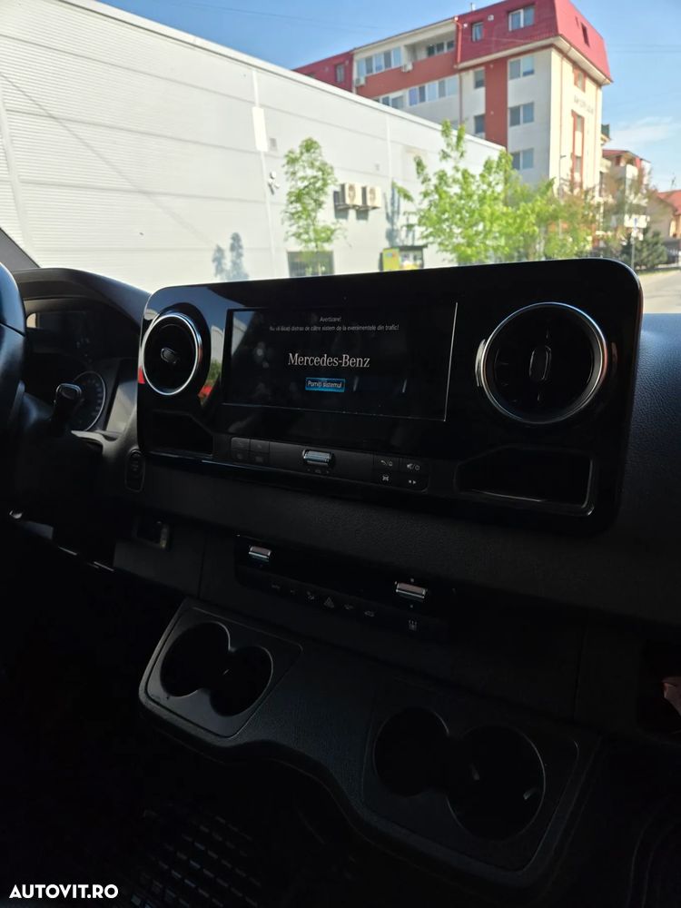 Mercedes-Benz Sprinter - 19