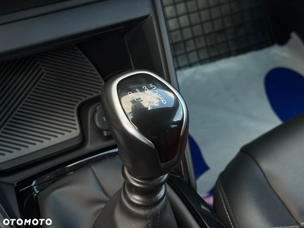 Citroën C4 1.2 PureTech Shine S&S - 25