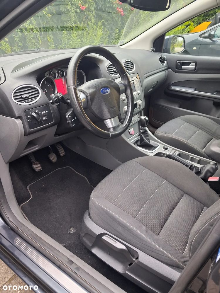 Ford Focus 1.8 FF Platinium X - 29