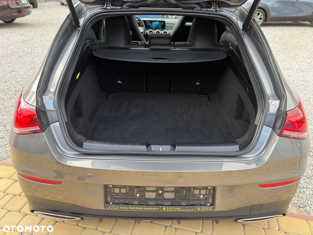 Mercedes-Benz CLA 200 d 8G-DCT AMG Line - 19