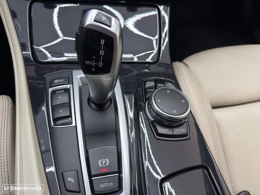 BMW 520 d xDrive Line Luxury Auto - 23