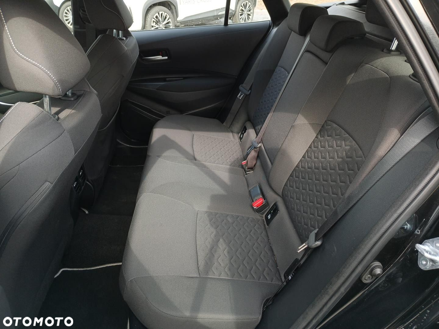 Toyota Corolla - 16