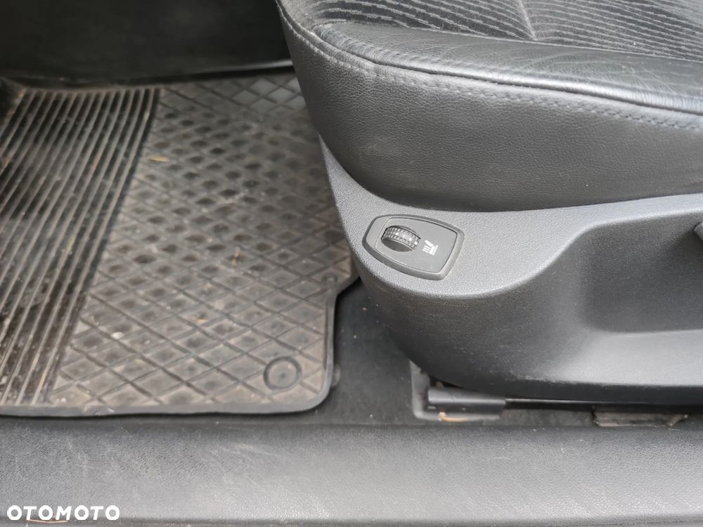 Renault Laguna 2.0 DCi FAP Expression - 8