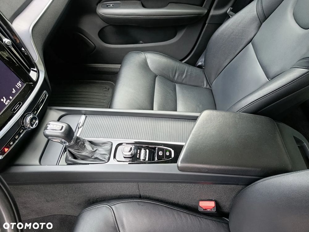 Volvo S60 T5 Momentum Pro - 8