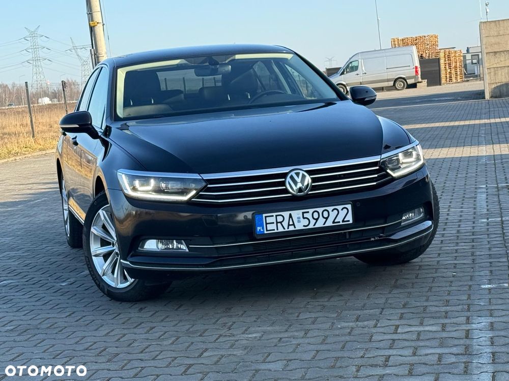 Volkswagen Passat 1.6 TDI SCR DSG - 4