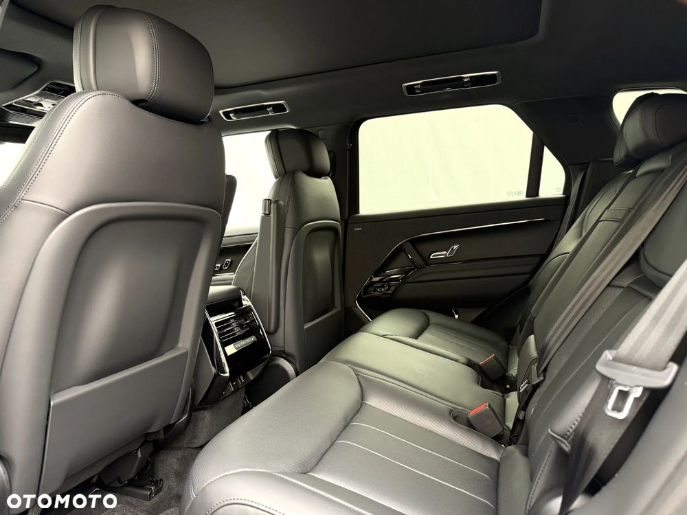 Land Rover Range Rover Sport D300 Dynamic SE - 9