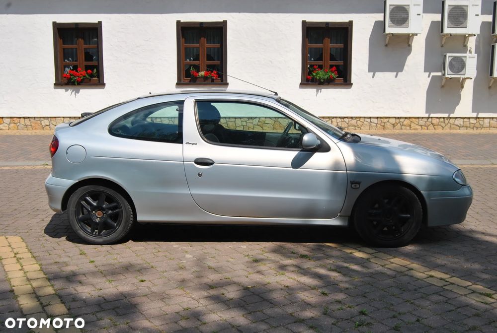 Renault Megane 1.6 - 10