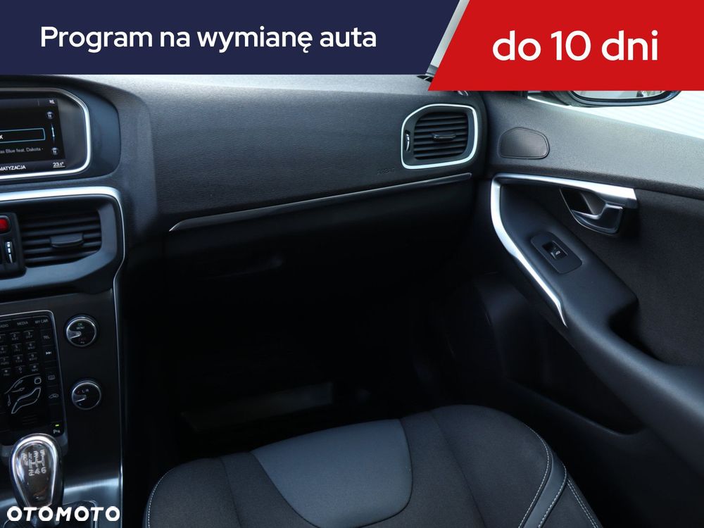 Volvo V40 - 10