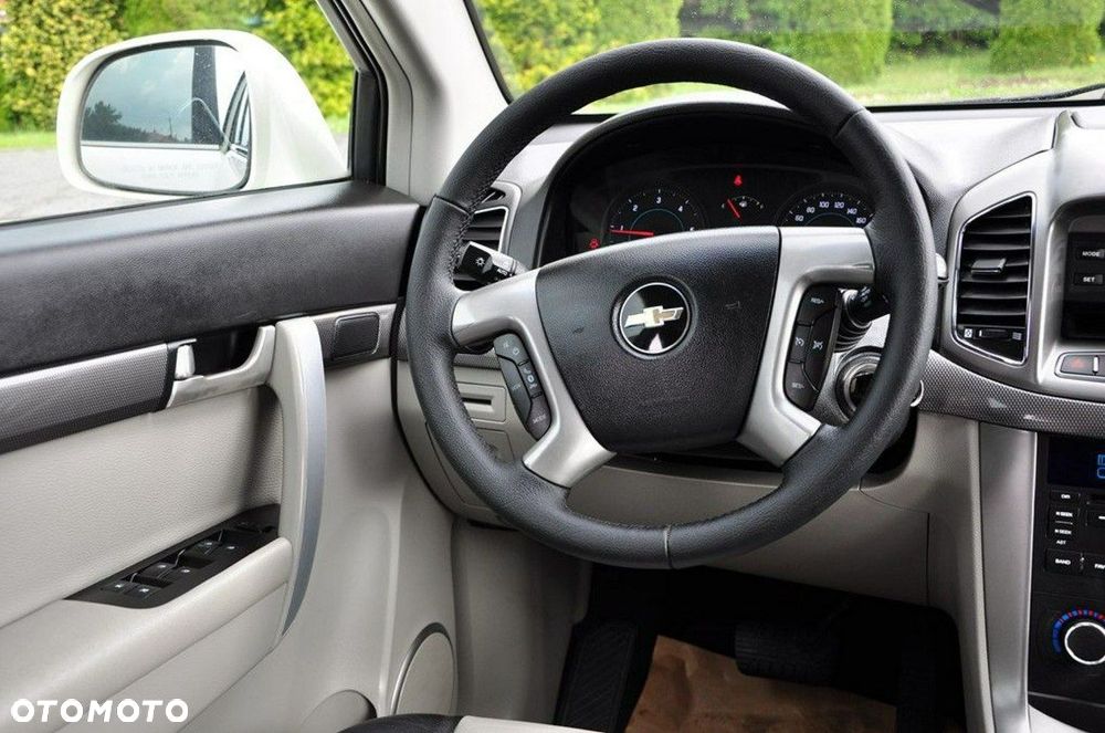 Chevrolet Captiva - 34