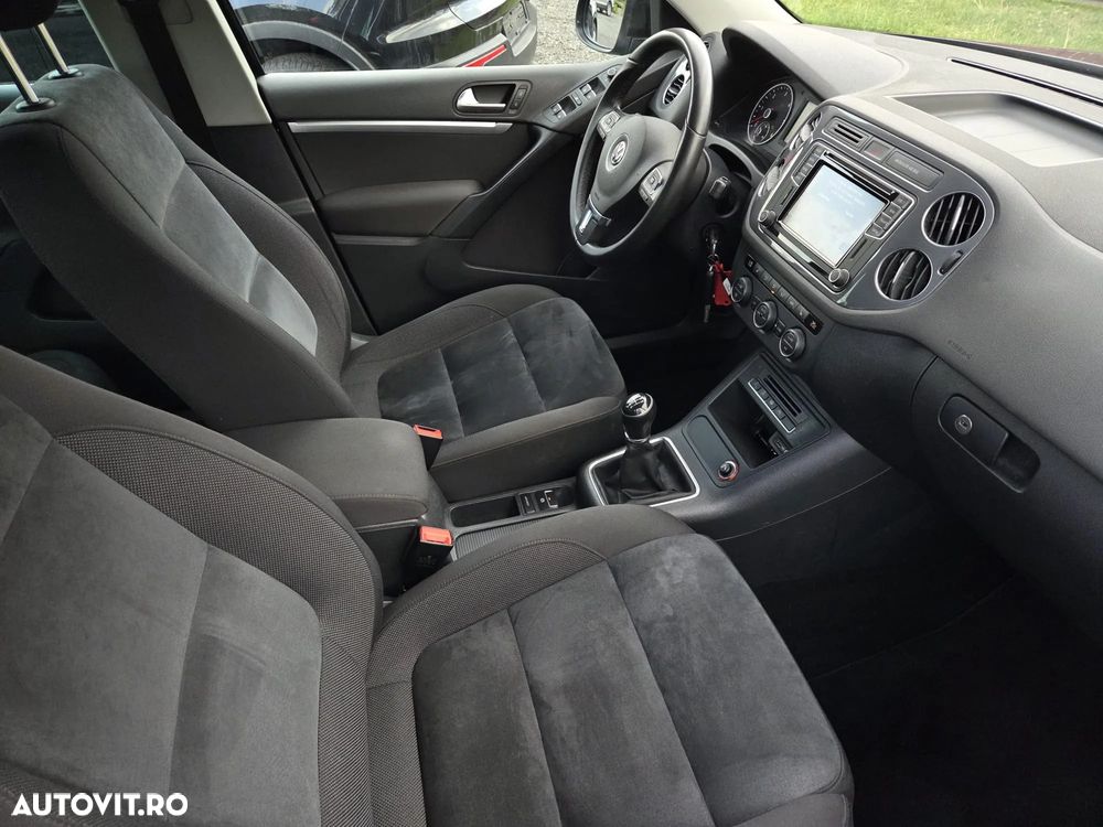 Volkswagen Tiguan 2.0 TDI DPF BlueMotion Technology Lounge Sport & Style - 5