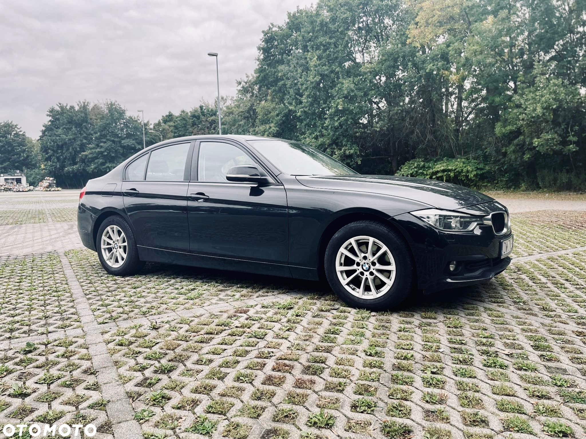 BMW Seria 3 318d - 7