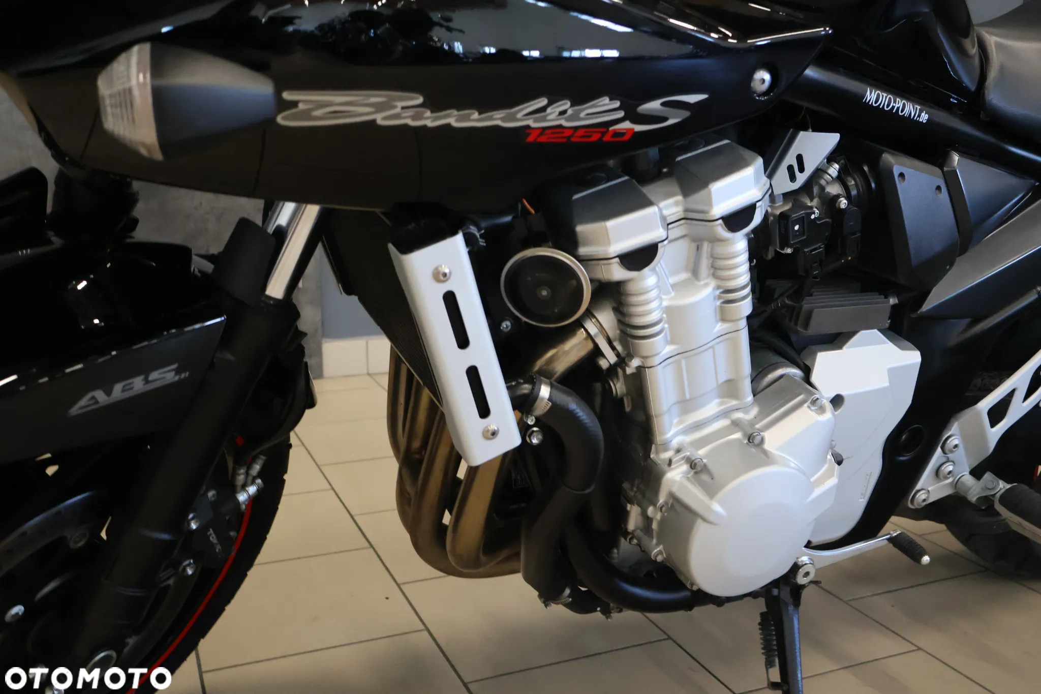 Suzuki Bandit - 25