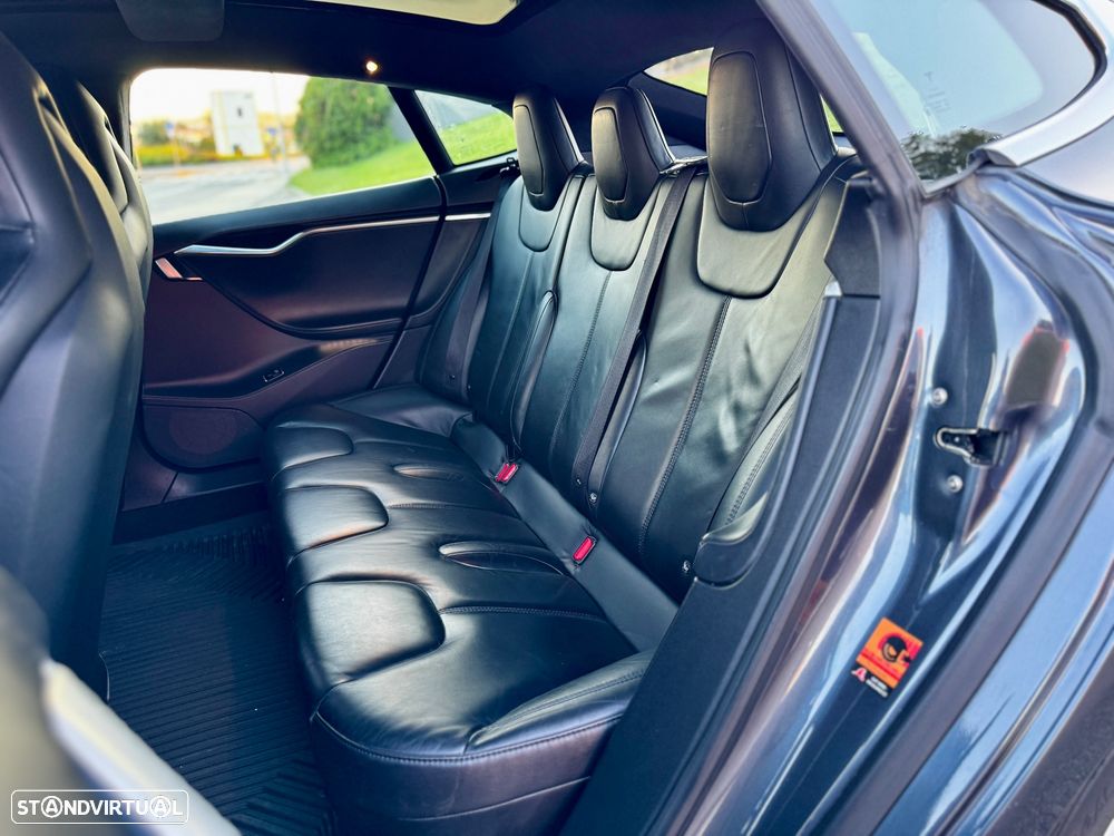 Tesla Model S 85D AWD - 29