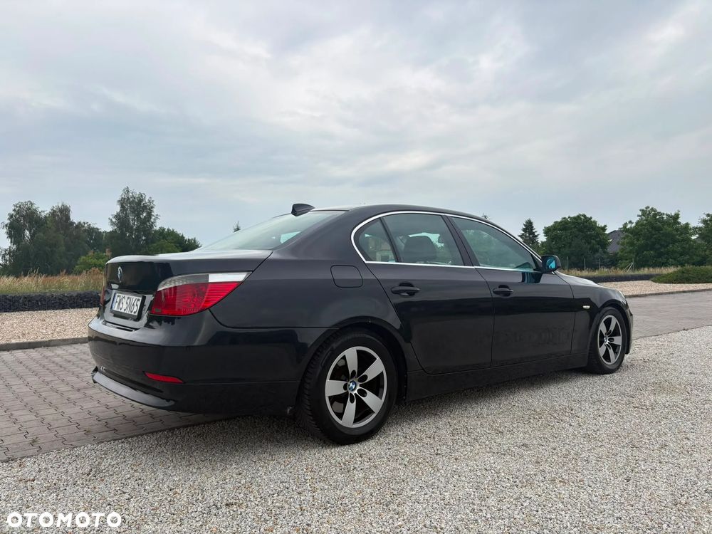 BMW Seria 5 525d - 2