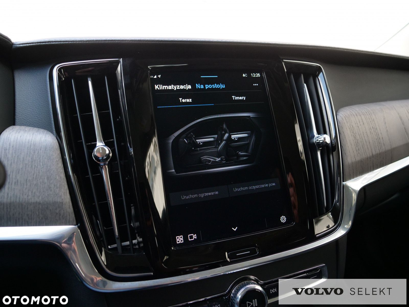 Volvo V90 Cross Country - 31