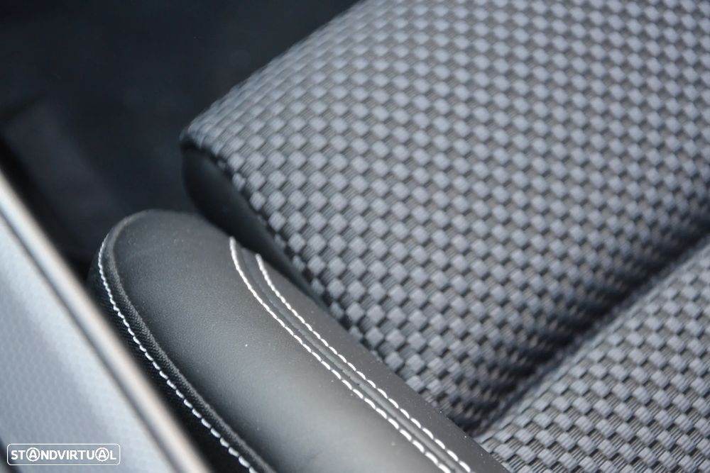 Porsche 911 (992) Carrera 4S PDK - 23