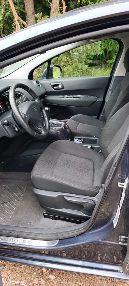 Peugeot 5008 - 9