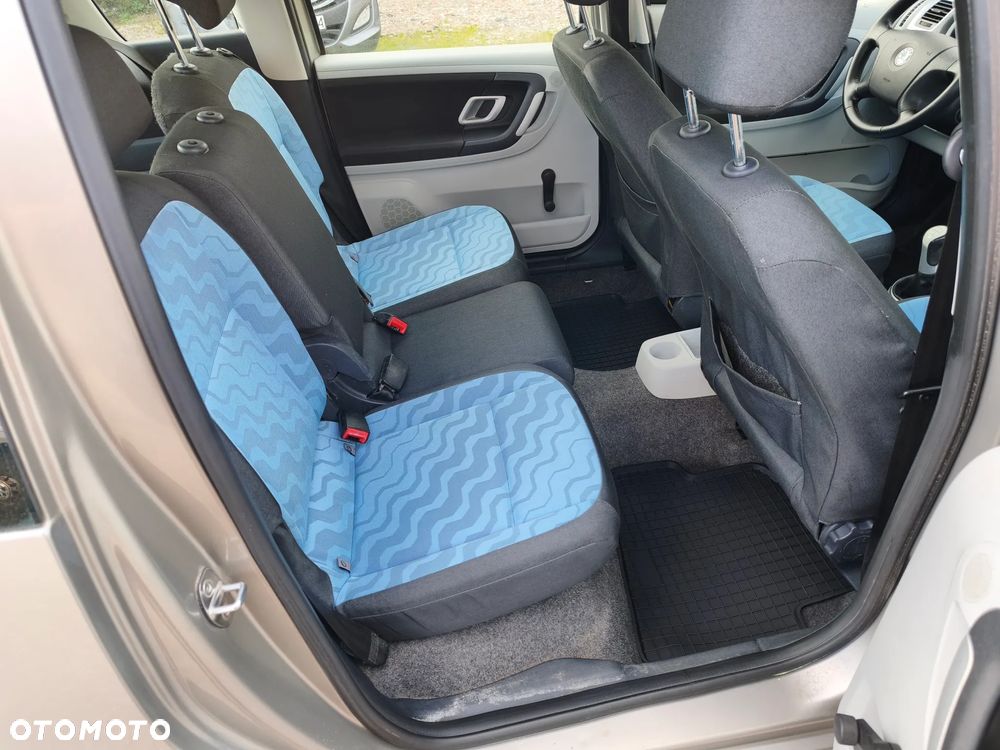 Skoda Roomster 1.4 16V Style - 16