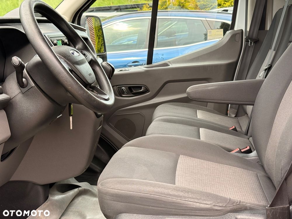 Ford Transit 350 L3H2 Ecoblue Ambiente 130KM - 12