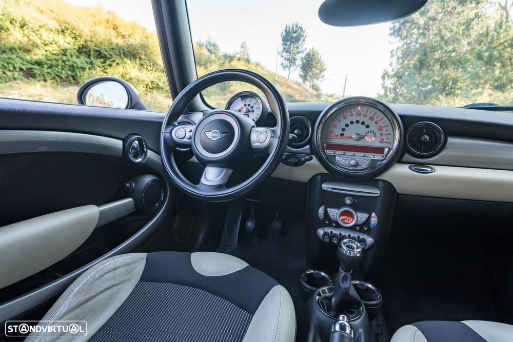 MINI 3 Portas Cooper D - 33