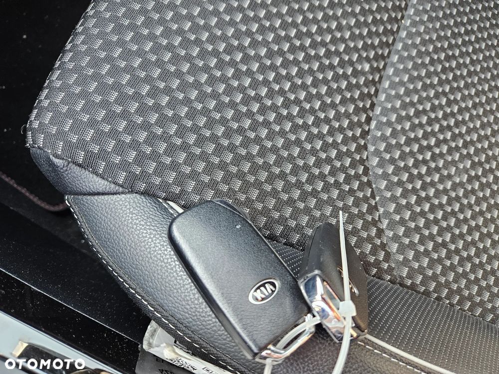 Kia XCeed 1.6 CRDi DCT7 LAUNCH EDITION - 18