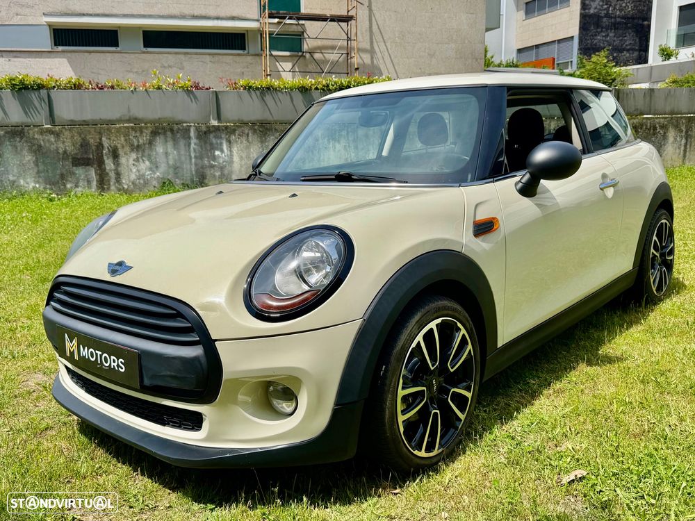 MINI 3 Portas Cooper D - 18