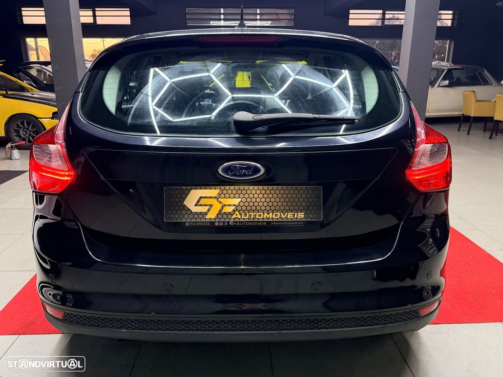 Ford Focus 1.6 TDCi DPF S&S Titanium - 14