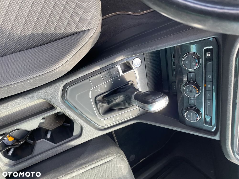 Volkswagen Tiguan - 17