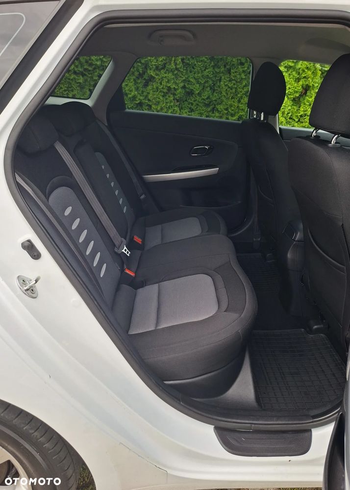 Kia Ceed 1.6 GDI Edition 7 - 11