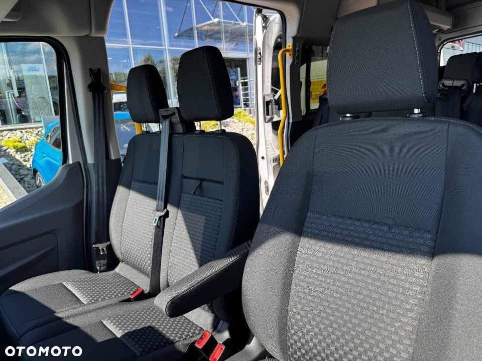 Ford Transit - 17