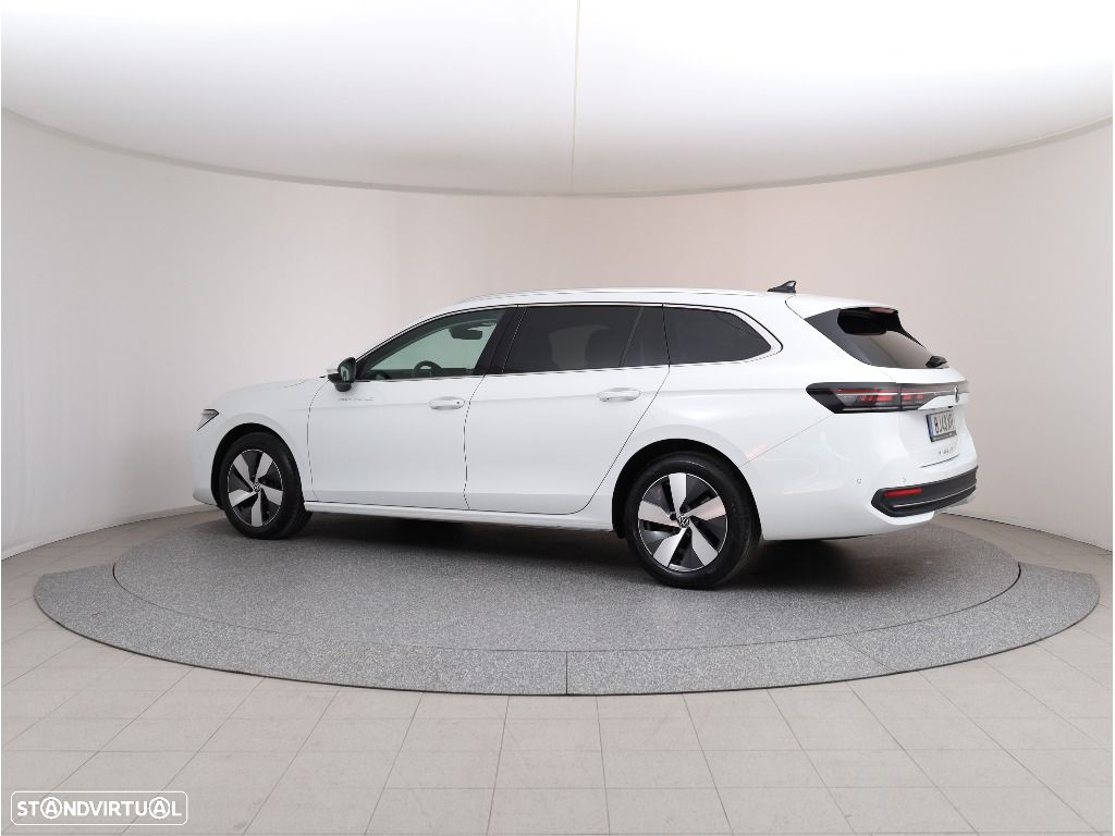 VW Passat Variant 2.0 TDi Business DSG - 7