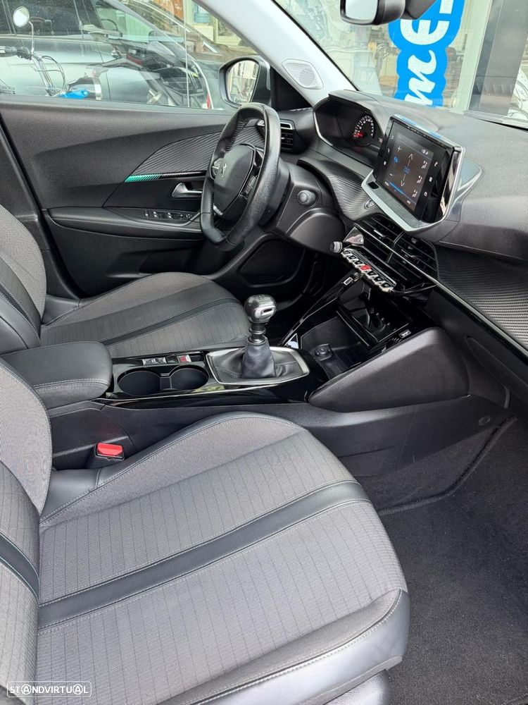 Peugeot 2008 1.2 PureTech Allure - 9