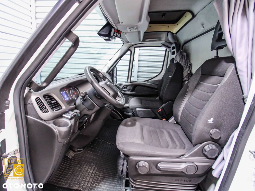 Iveco DAILY CHŁODNIA + MROŹNIA + AGREGAT x 2 + AUTOMAT - 8