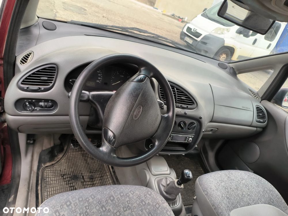 Ford Galaxy 1.9 TDI - 12