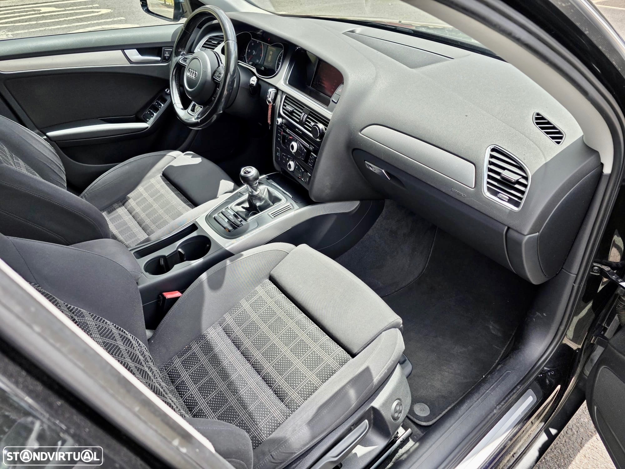 Audi A4 Avant 2.0 TDI Business Line Sport - 11