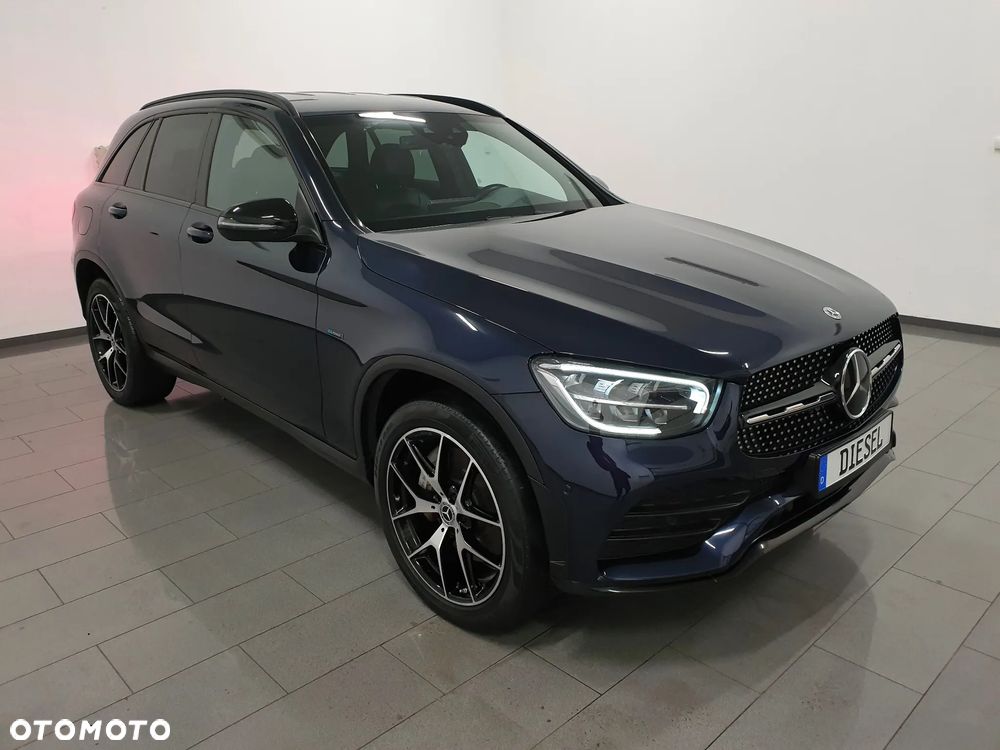 Mercedes-Benz GLC 300 de 4Matic 9G-TRONIC AMG Line Plus - 3